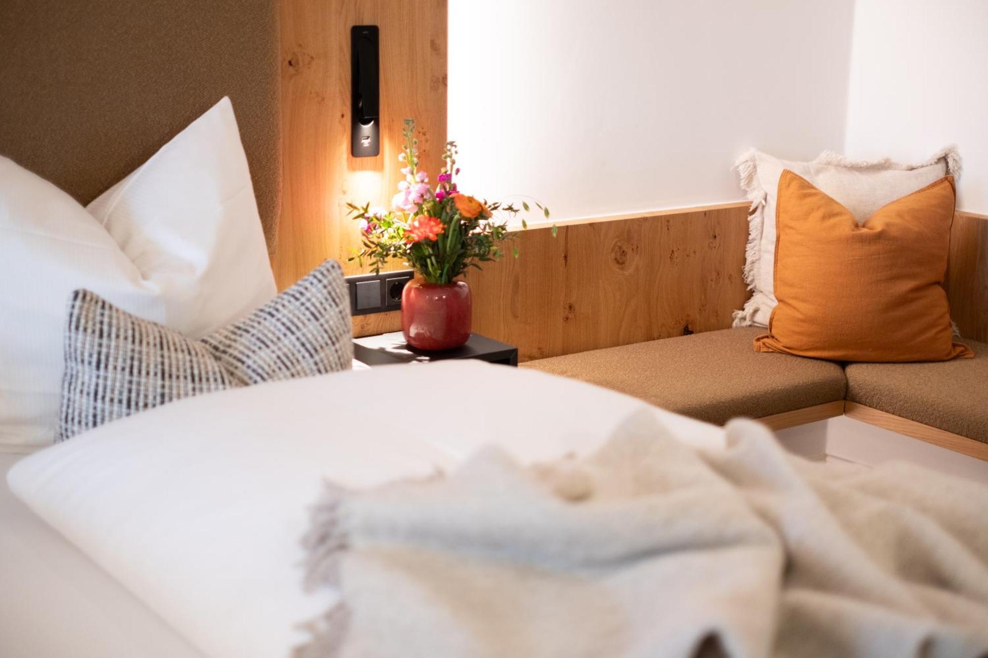 Hotel Menge "An Der Schlacht" Arnsberg Eksteriør bilde